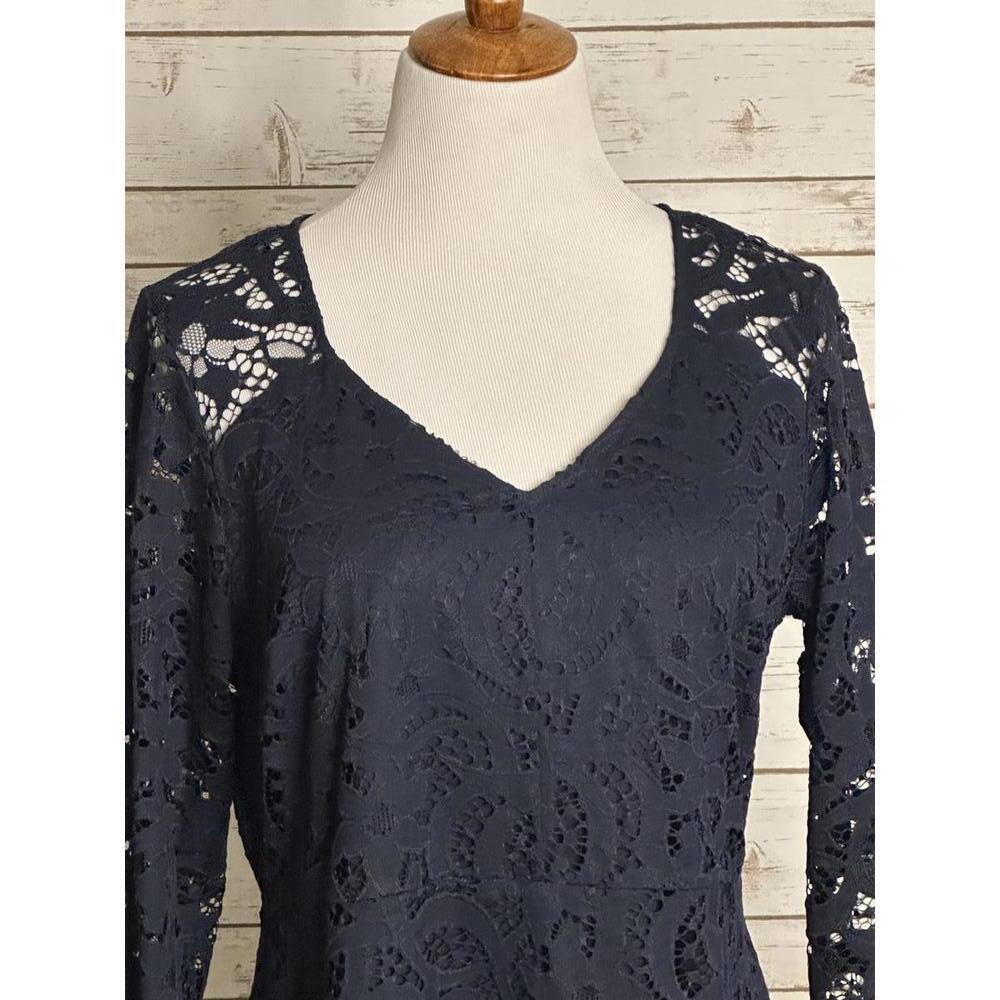 Nanette Lepore navy blue V-neck 3/4 length sleeve floral lace top/blouse Size L - Picture 2 of 8